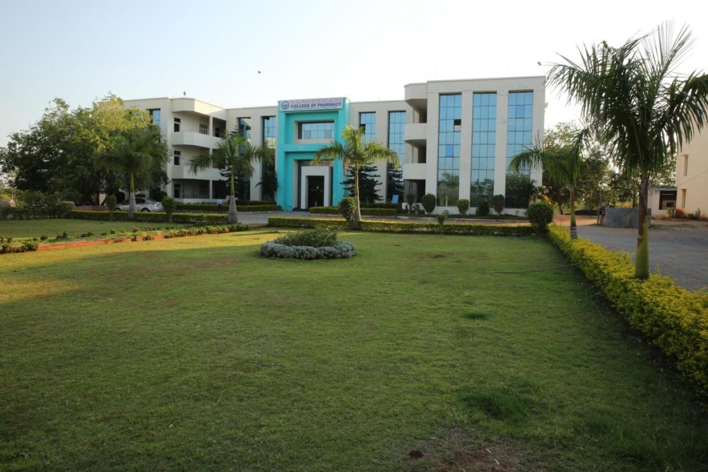 Vaageswari College of Pharmacy, Beside L.M.D. Police Station, Ramakrishna Colony, Karimnagar -505 481