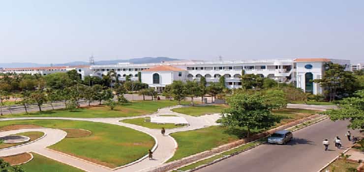 Dhanalakshimi Srinivasan Medical College, Perambular, Tamil Nadu
